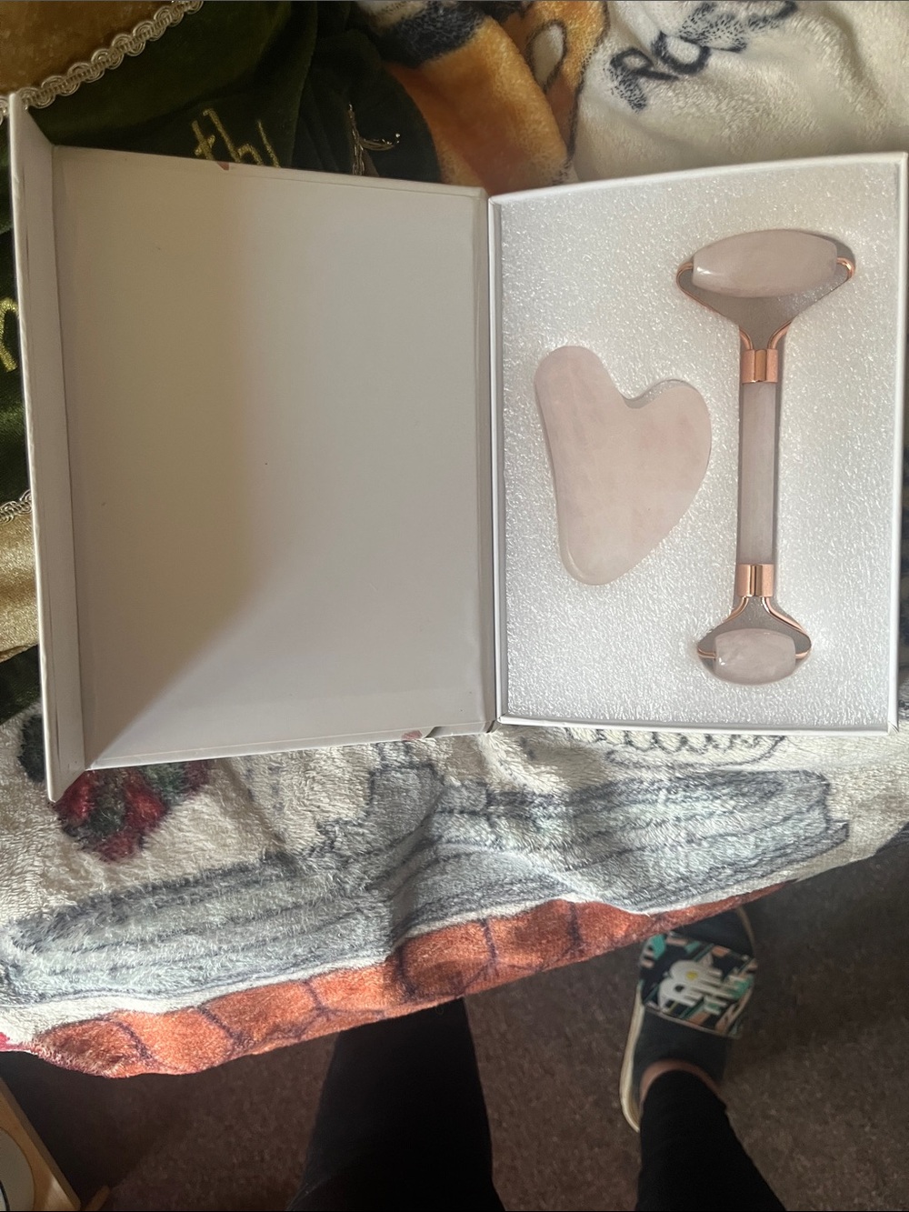 Rose Quartz Facial Roller & Gua Sha Set – Pink Skin Massage Duo